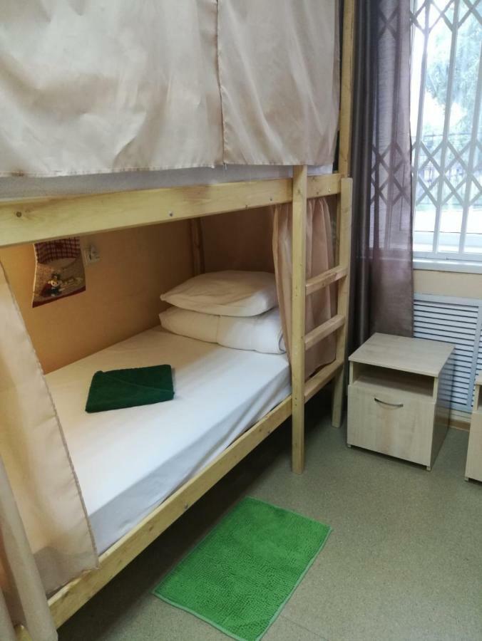 Dachny Hostel На Метро "Заельцовская" Novosibirsk Quarto foto